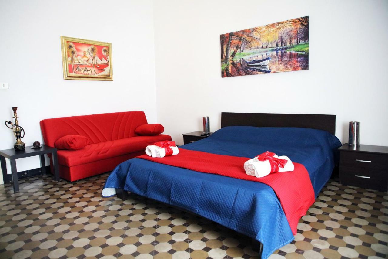 Pitagora House Hotel Taranto Ngoại thất bức ảnh